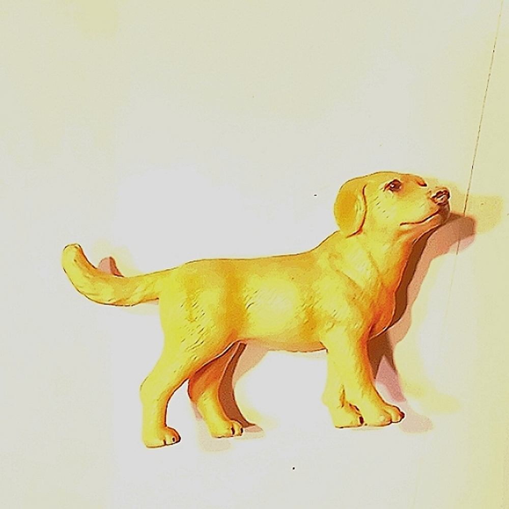 01 Schleich Dog Yellow Golden Labrador 2001 Figure Retired